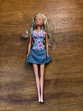 Simba toys Blonde Fashion Doll in Floral Tank and Denim Skirt